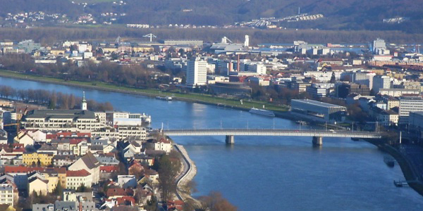Мост Нибелунгенбрюкке